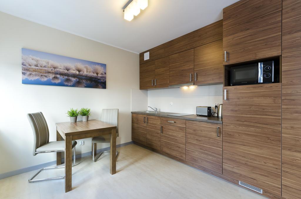 Aparthotel D&C Property Holdings Вроцлав Экстерьер фото