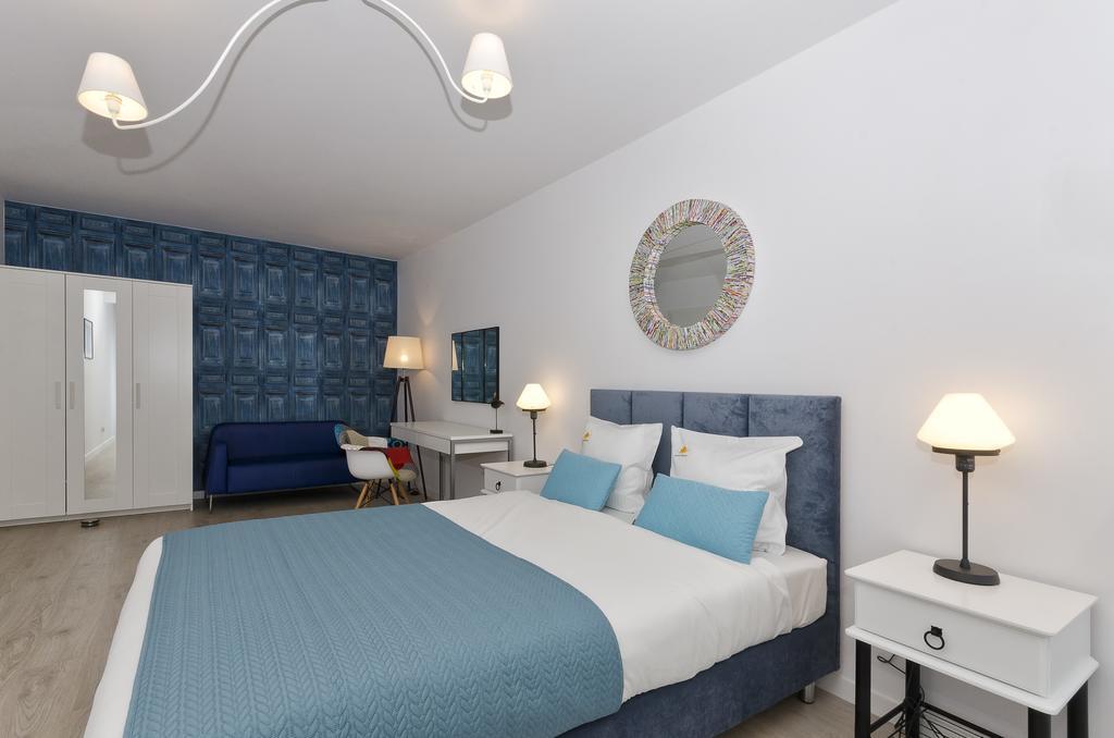 Aparthotel D&C Property Holdings Вроцлав Экстерьер фото